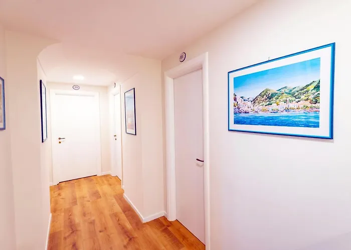 Cvm Mare Luna Pensión 3*